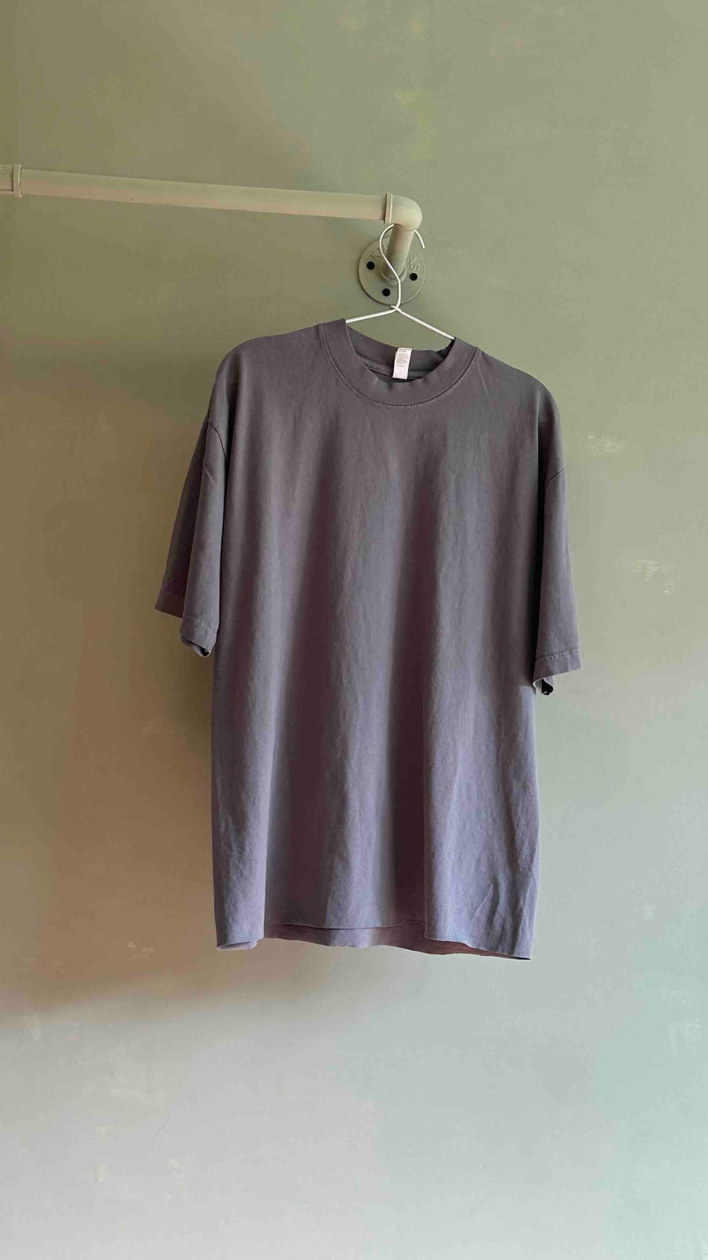 Racing Tee in Dolphin Grey